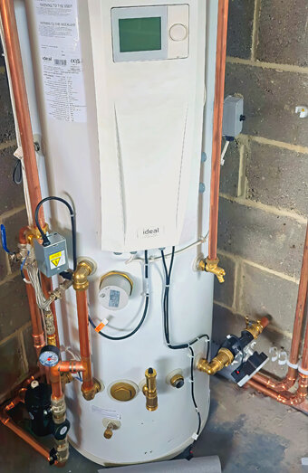 https://osborneparkhotwater.com.au/uploads/2025/06/gas-hot-water-system-13675.jpg