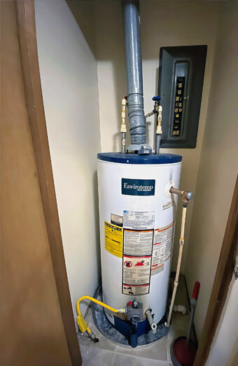 https://osborneparkhotwater.com.au/uploads/2025/06/gas-hot-water-system-40702.jpg