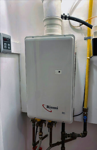 https://osborneparkhotwater.com.au/uploads/2025/06/hot-water-87450.jpg