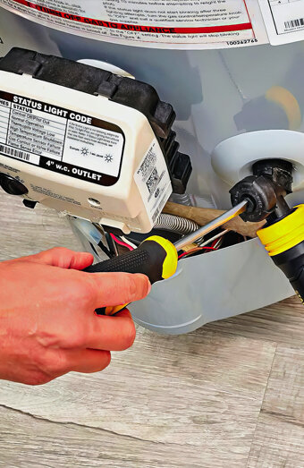 https://osborneparkhotwater.com.au/uploads/2025/06/hot-water-installs-91973.jpg