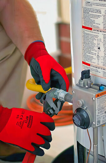 https://osborneparkhotwater.com.au/uploads/2025/06/hot-water-servicing-32050.jpg
